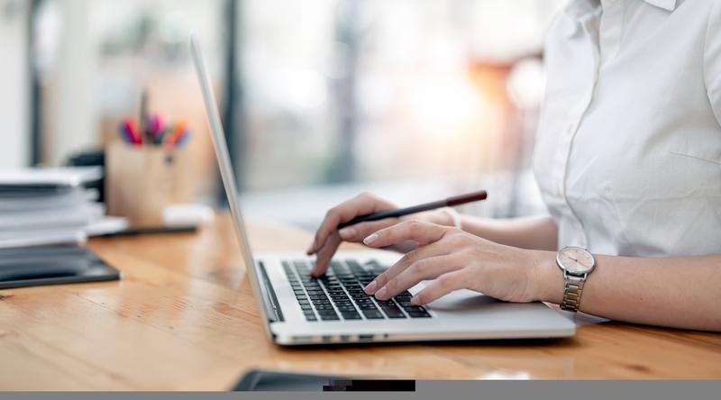 Goldman Sachs  Increases Target on L&T (NSE:LT) Amid Sector Growth Outlook