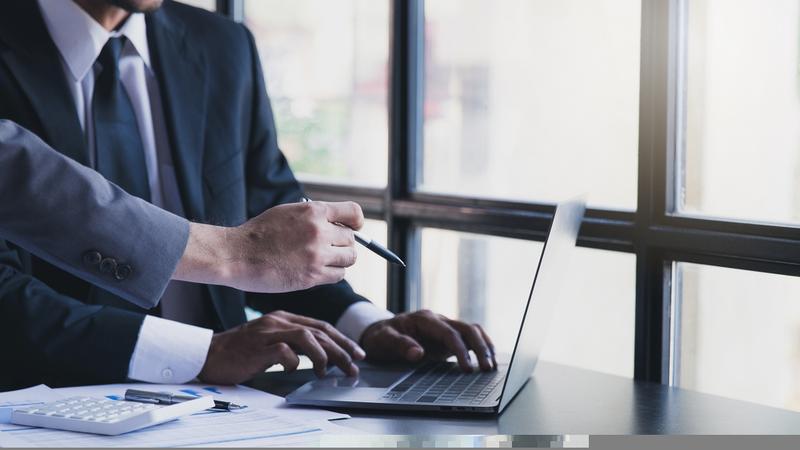 Can Asian Paints Stock Stabilise After Slipping Into Oversold Territory?